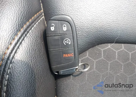 2019 Jeep Compass Latitude 4X4 from USA, damaged, VIN 3C4NJDBB5KT656449